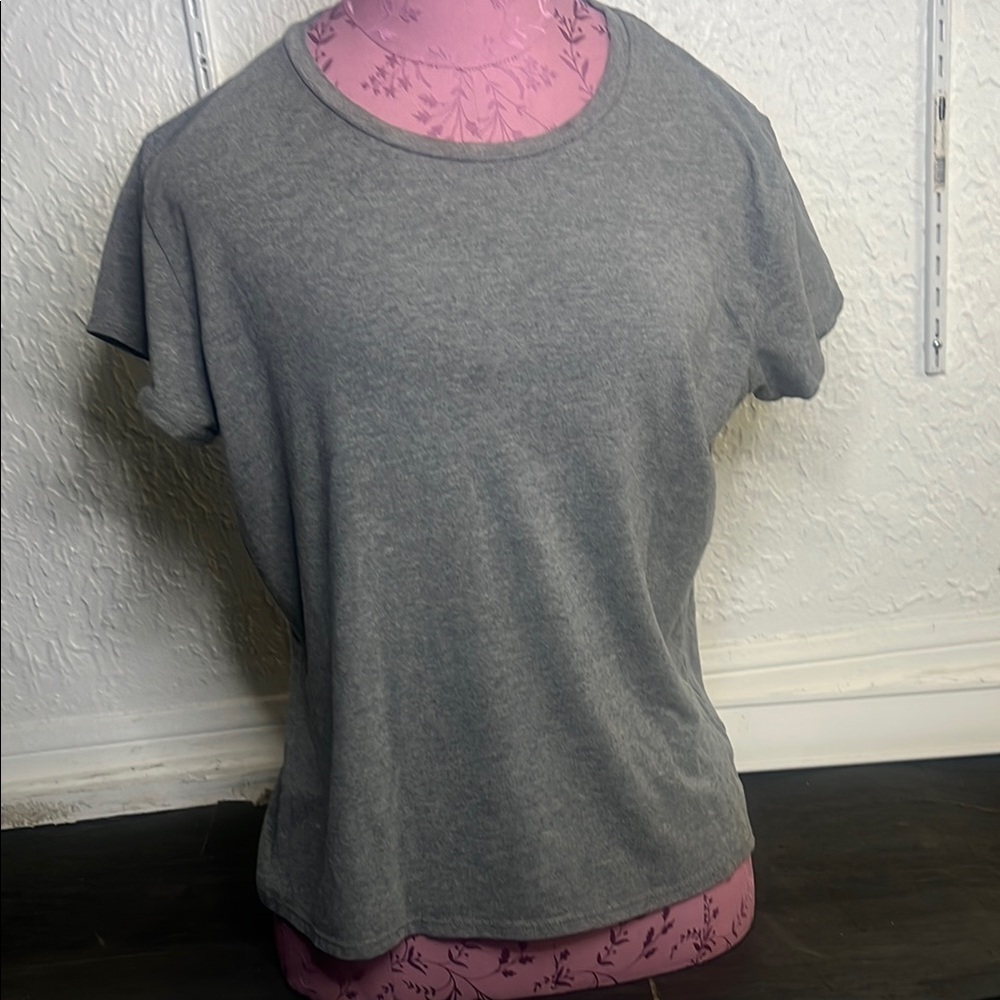 Gray Fitted Short Sleeve T-Shirt